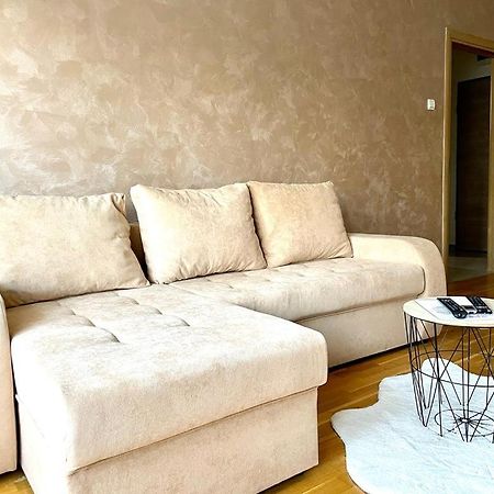 Nakii Apartmani Подгориця Екстер'єр фото