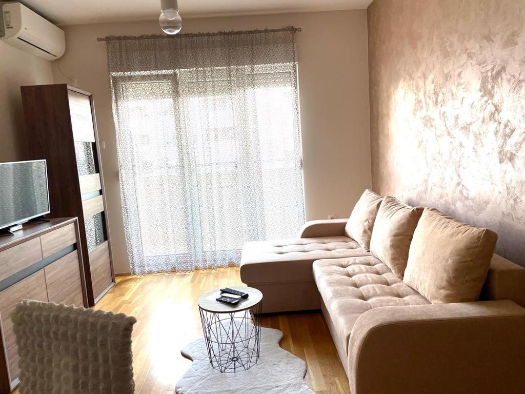 Nakii Apartmani Подгориця Екстер'єр фото